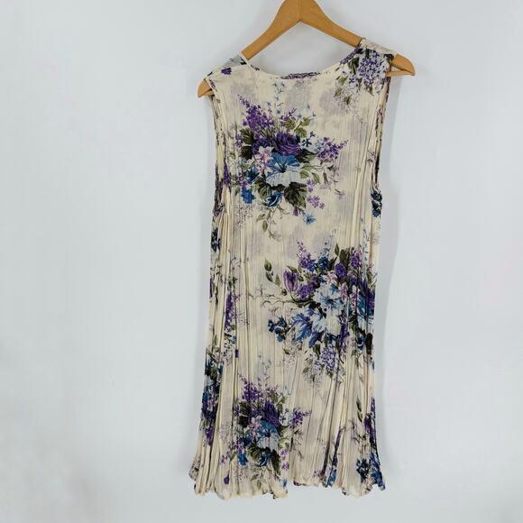 Nostalgia Vintage Crinkle Floral Dress Cream Purple Sleeveless Mini Size M‎ - Picture 3 of 9